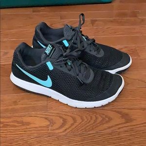 Nike Shoes Size 8